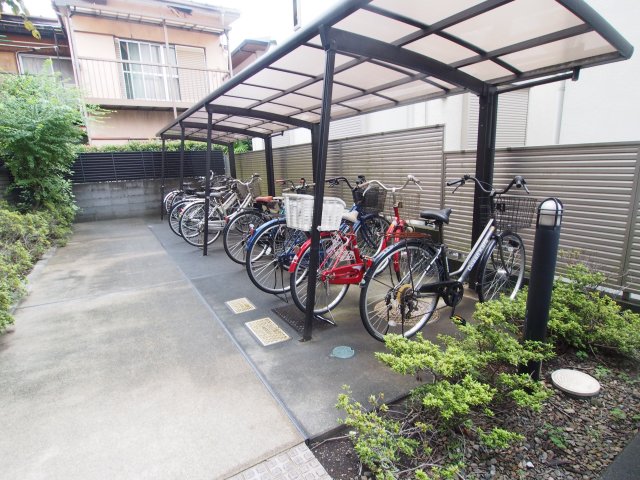 その他共有部分　屋根付き駐輪場♪