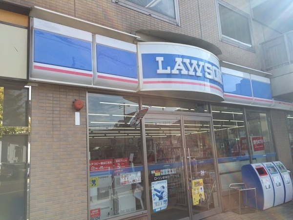 コンビニ　ローソン 新梅田ＩＴビル店（コンビニ）まで389m