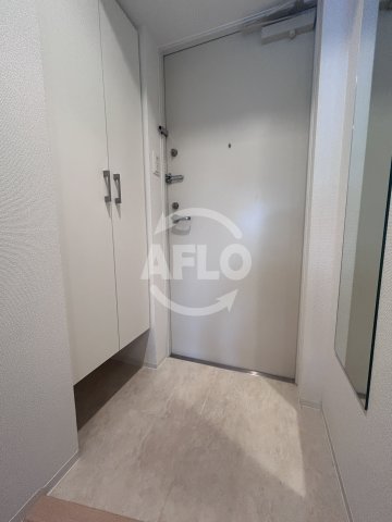 玄関　セレニテ新大阪カルム 　玄関