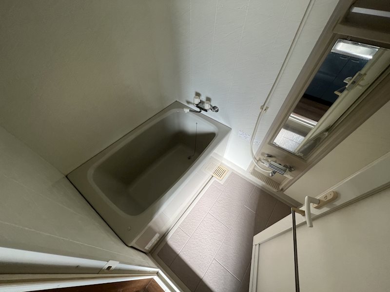 バス・シャワールーム　別号室の参考写真となります