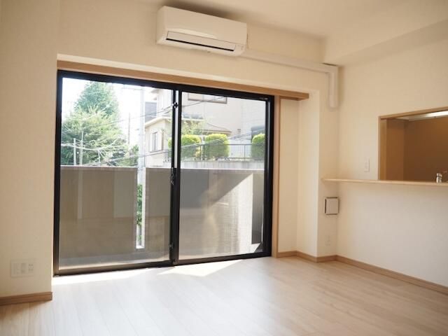 居室・リビング　使いやすい居間です