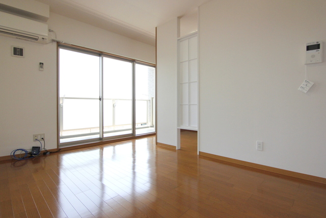 居室・リビング　現況を優先致します