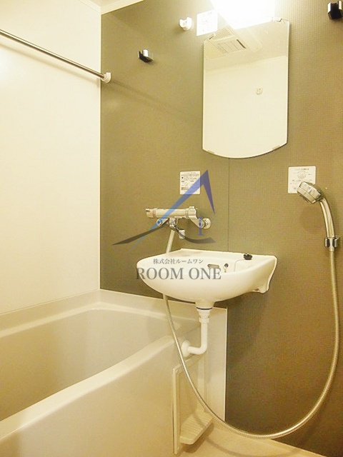 バス・シャワールーム　お風呂です。