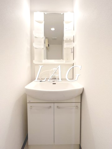 洗面設備　独立洗面台です。