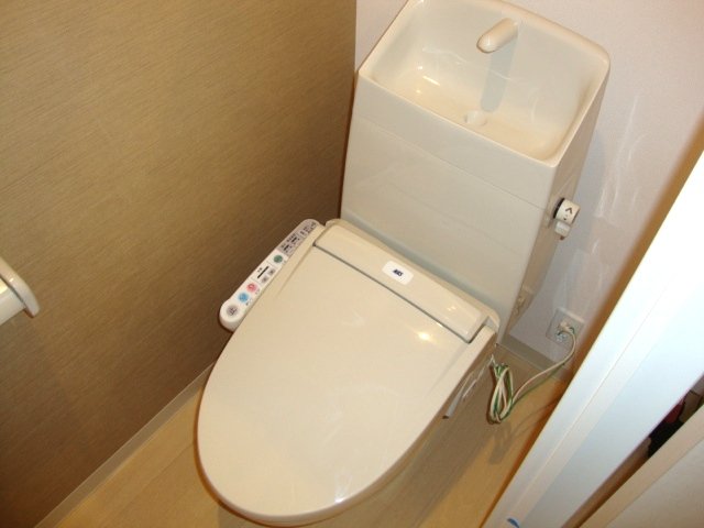 トイレ　シャワー付トイレ