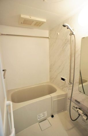 バス・シャワールーム　☆ゆったりくつろげるお風呂☆