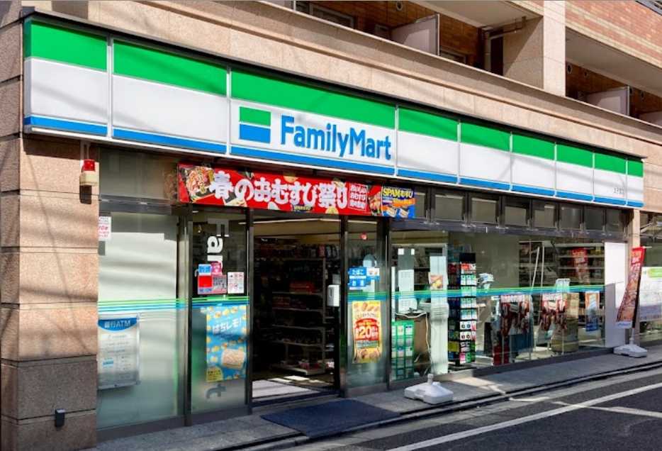 コンビニ　ファミリーマート 太子堂店（コンビニ）まで310m