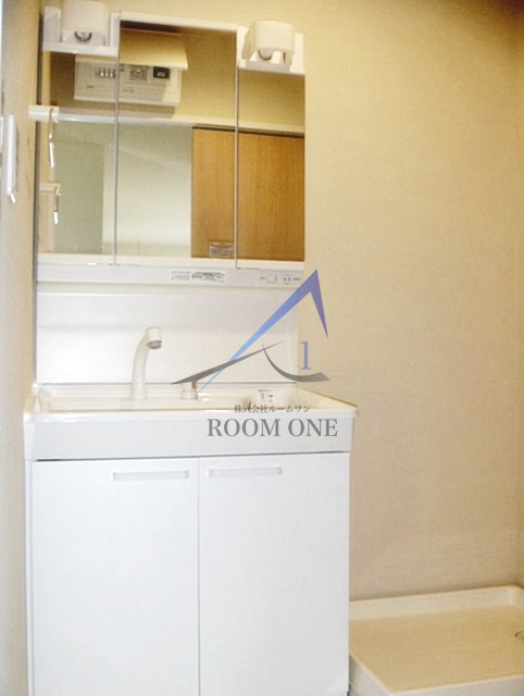 洗面設備　洗面台です。