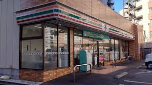 コンビニ　セブンイレブン大田区大森中2丁目西店（コンビニ）まで305m