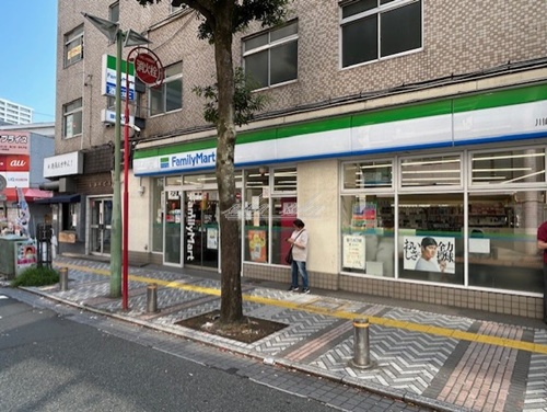 コンビニ　ファミリーマート 川崎砂子店（コンビニ）まで104m