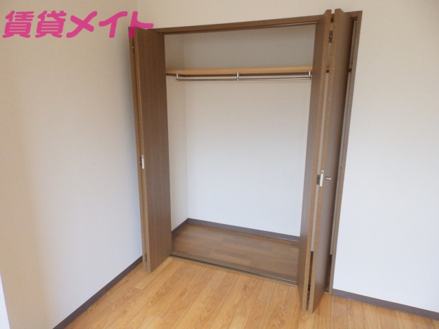 収納　収納同一物件の別部屋の写真です