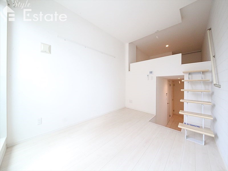 居室・リビング　内装