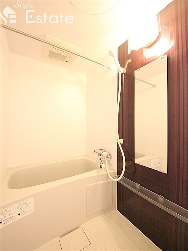 バス・シャワールーム　バスルーム