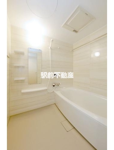 バス・シャワールーム　写真は別部屋