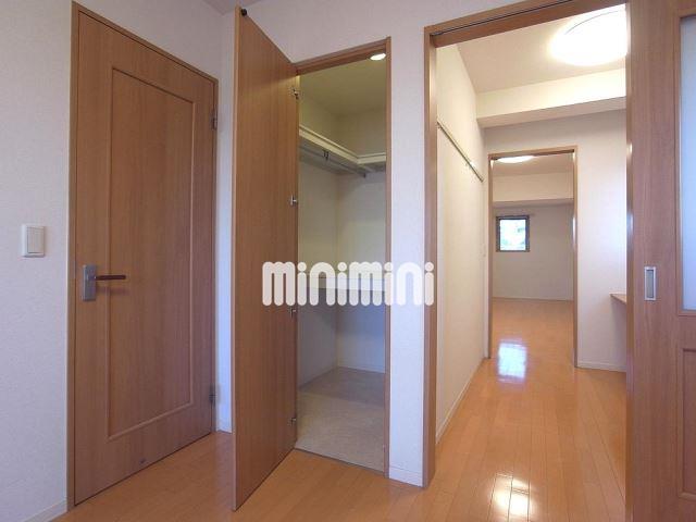 その他設備　収納はなんと、ウォークインクローゼット。