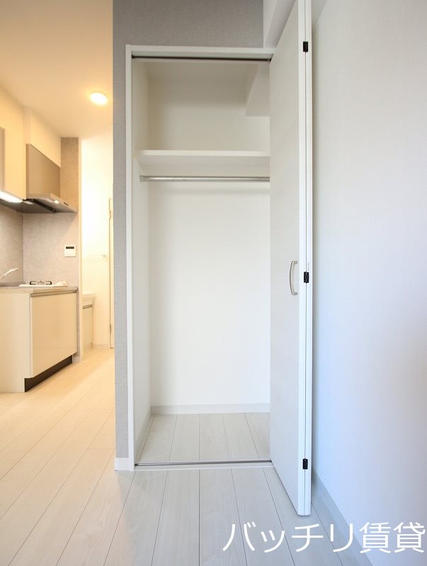 収納　同型タイプの写真になります　現状優先