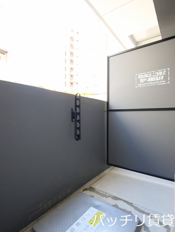 バルコニー　同型タイプの写真になります　現状優先