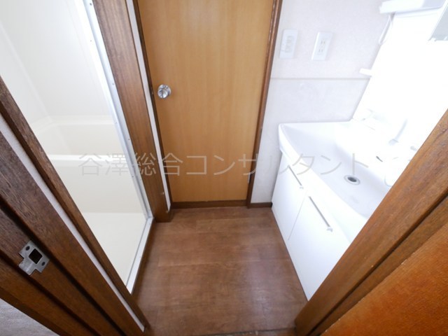 洗面設備　シャンプードレッサー