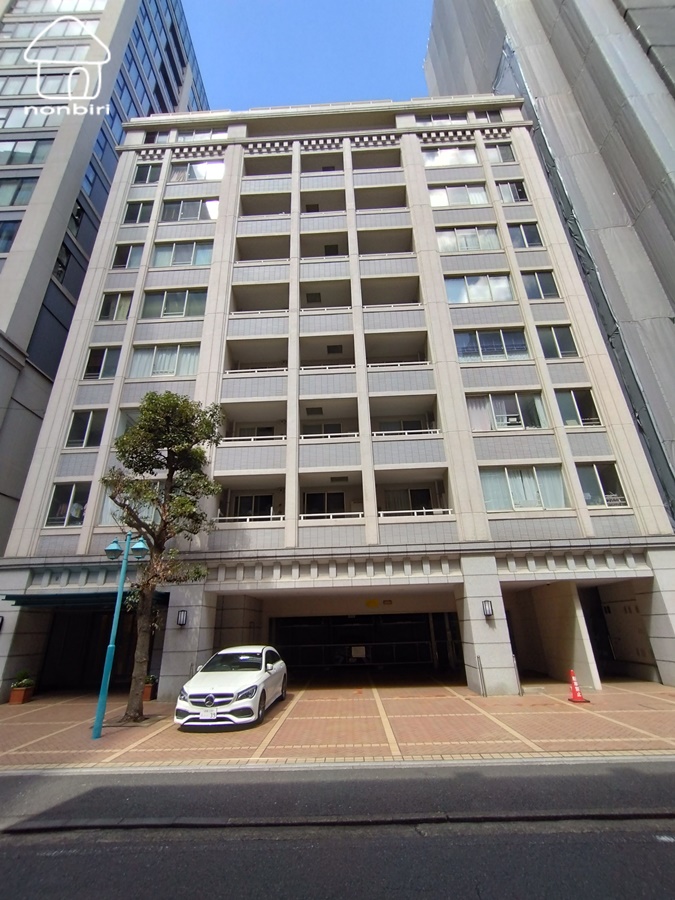 建物外観　重厚感のある建物です