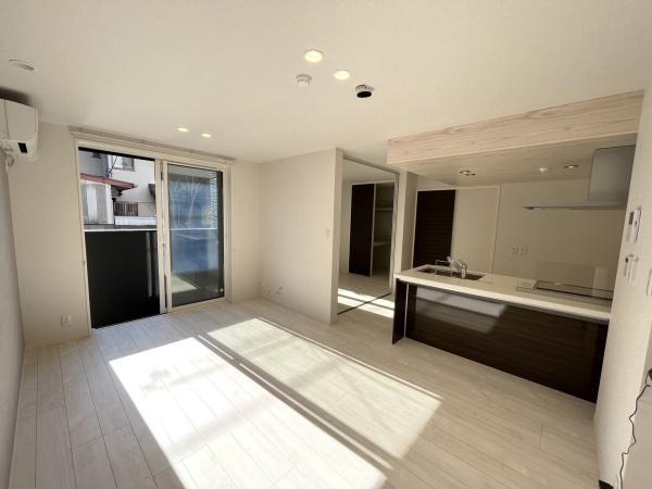 居室・リビング　明るいリビングダイニング！