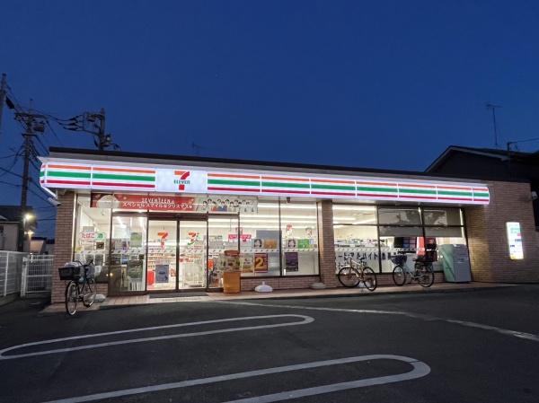 コンビニ　セブンイレブン（コンビニ）まで321m