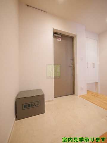 玄関　パークアクシス御茶ノ水ステージの玄関