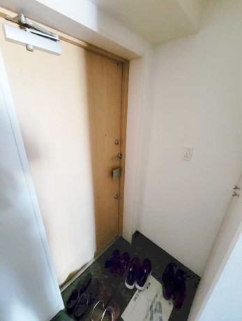 玄関　※別部屋参考写真