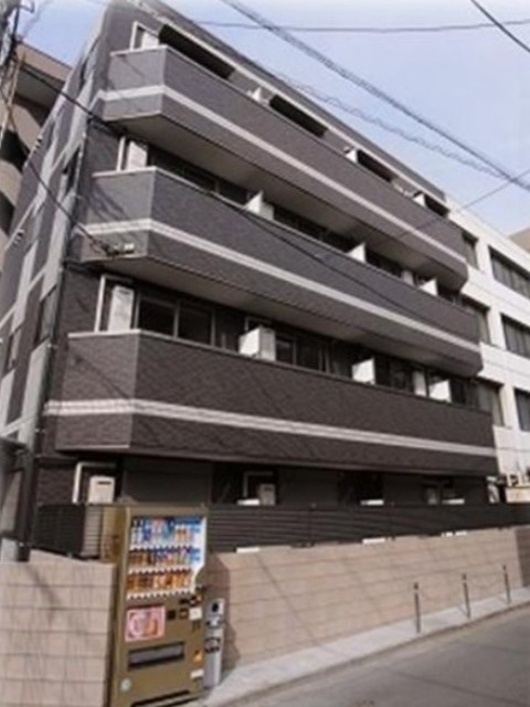 建物外観　４階建ての賃貸マンション