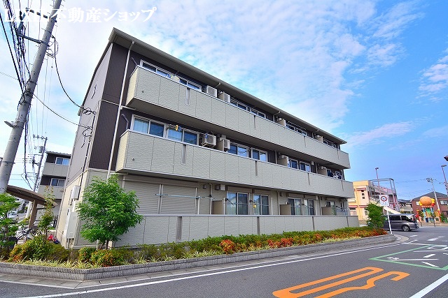 建物外観　レイクタウンでのお部屋探しは『地元の当社』にお任せ下さい！