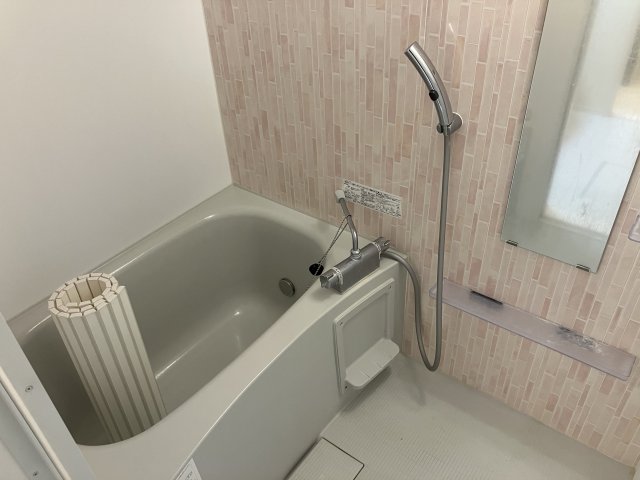 バス・シャワールーム　日々の疲れを癒すお風呂付です