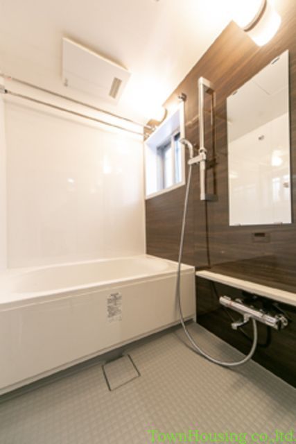 バス・シャワールーム　※写真は同タイプ住戸です。