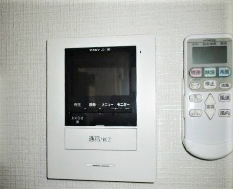 セキュリティ　モニター付きインターホン