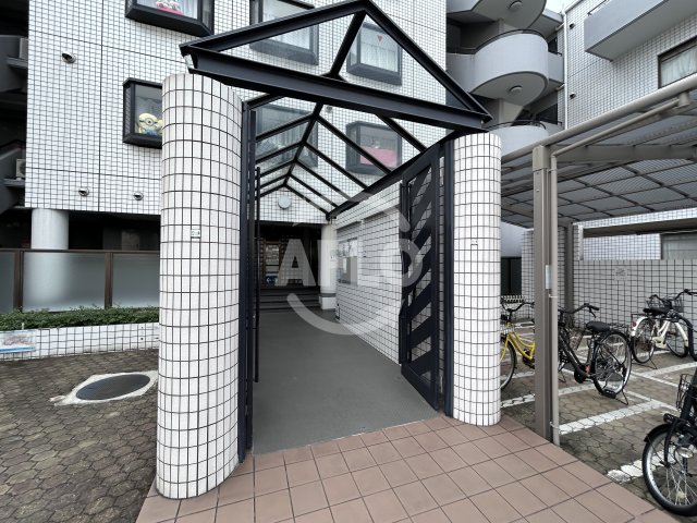 エントランス　ビラ小松　エントランス