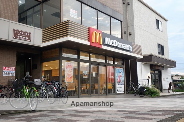 飲食店　マクドナルド 高坂駅前店（飲食店）まで228m