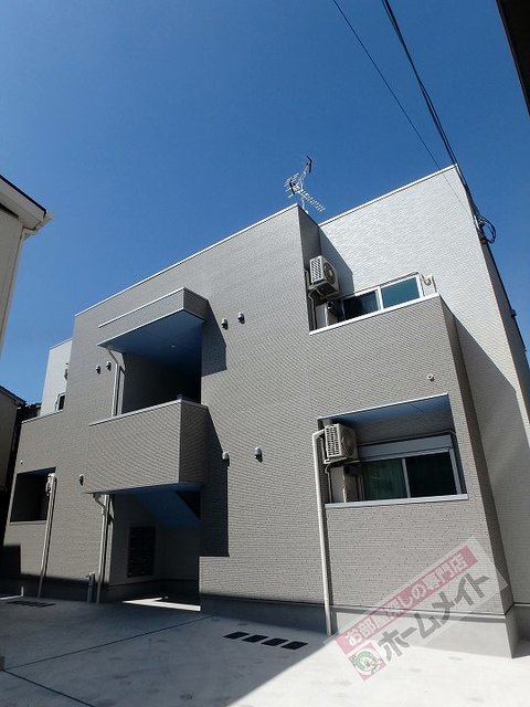建物外観　スタイリッシュな建物です♪