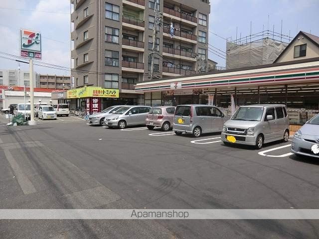 コンビニ　セブンイレブン鹿児島荒田２丁目店（コンビニ）まで63m