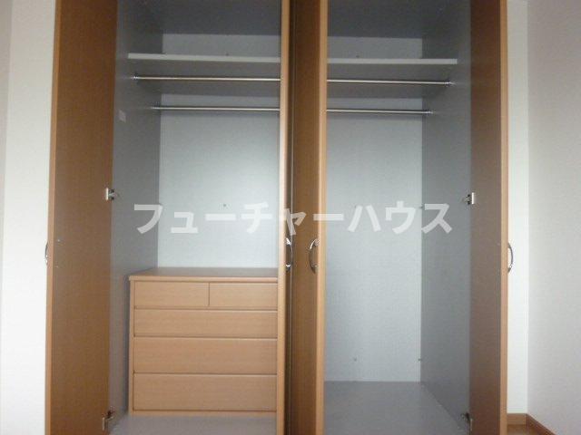 収納　洋室クローゼット
