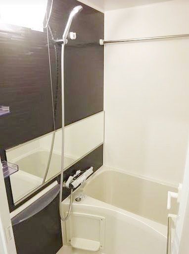 バス・シャワールーム　※同タイプの別のお部屋です。