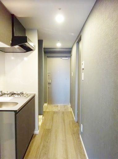 玄関　※同タイプの別のお部屋です。