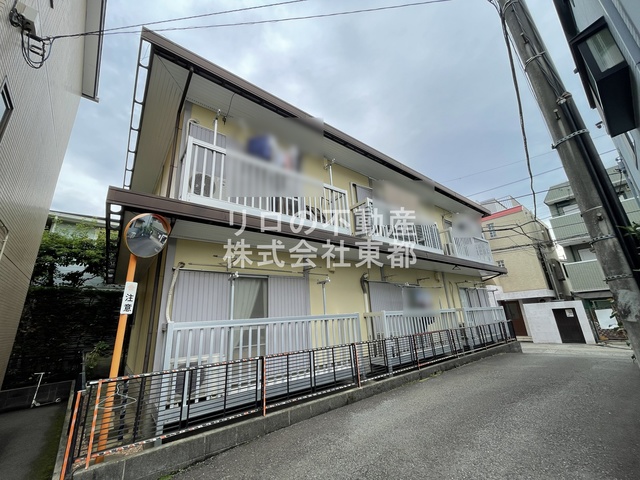 建物外観　周辺は閑静な住宅街ですので落ち着いた住環境です！