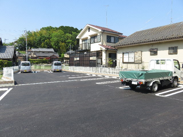駐車場　駐車場