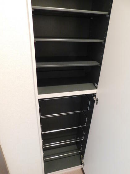 玄関　※別部屋参考写真です※
