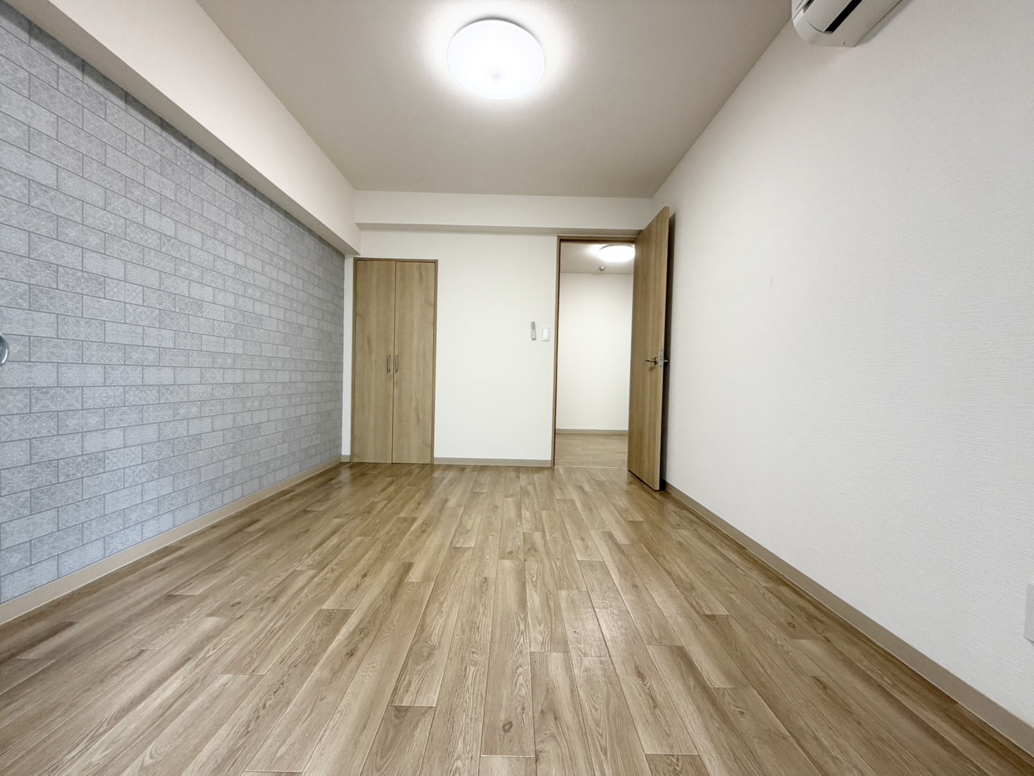 仙台ファーストマンションの居間写真