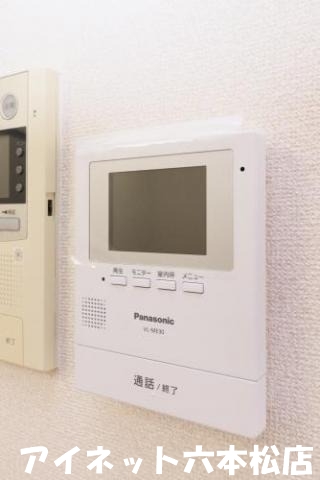 セキュリティ　モニター付きで安心ですね。