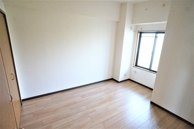 その他部屋・スペース　うれしい洋室２部屋の間取りですよ