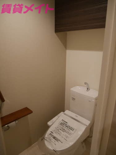 トイレ　同型部屋写真です。