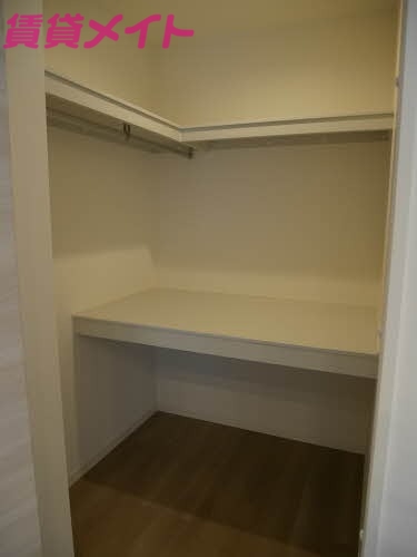 収納　同型部屋写真です。