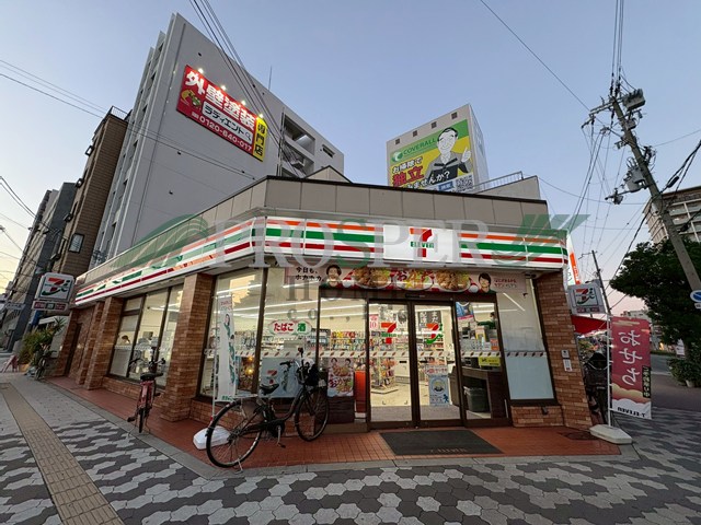 コンビニ　セブンイレブン大阪中道3丁目店（コンビニ）まで577m