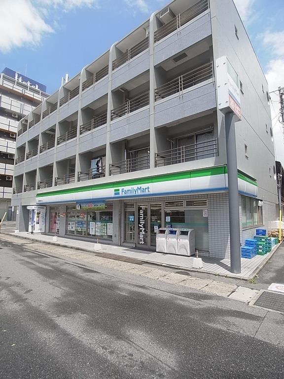 コンビニ　ファミリーマート西船橋北口駅前店（コンビニ）まで1m