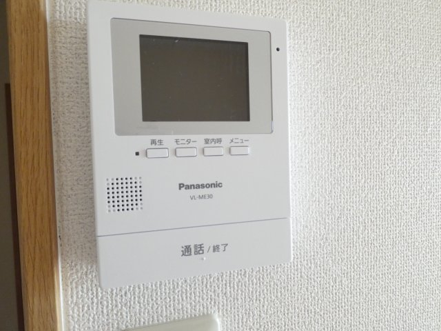 セキュリティ　同間取り別部屋写真です。
